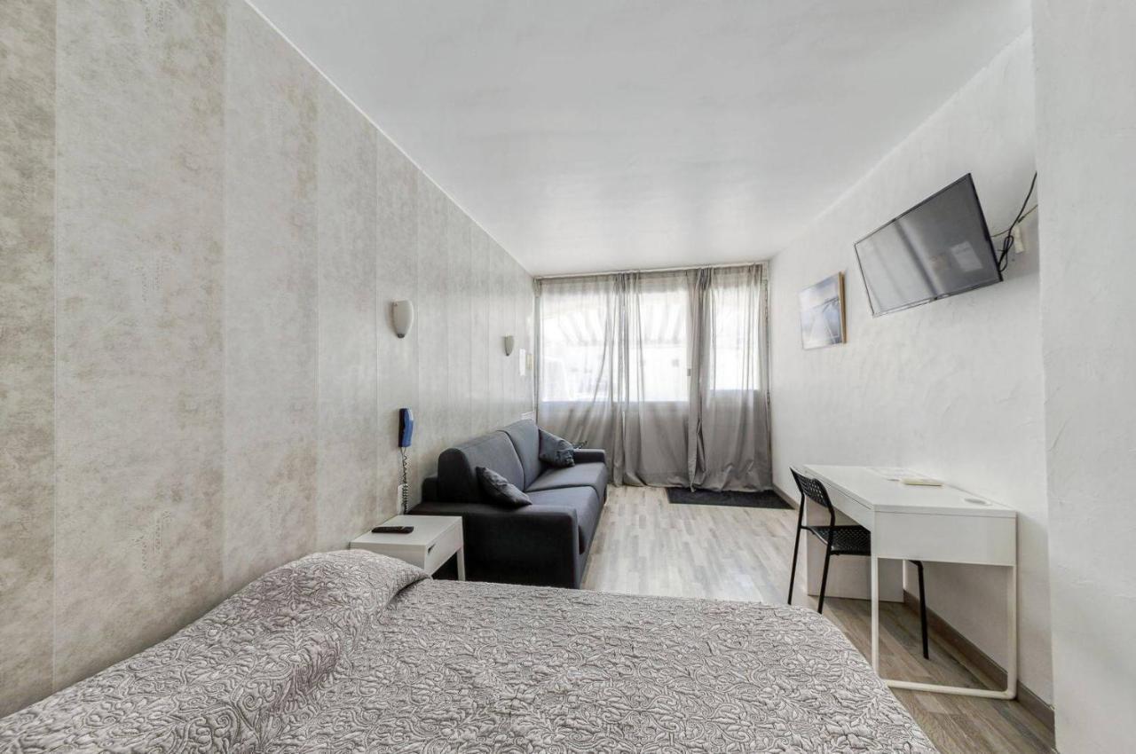 Hotel Vila Фронтиньян Экстерьер фото